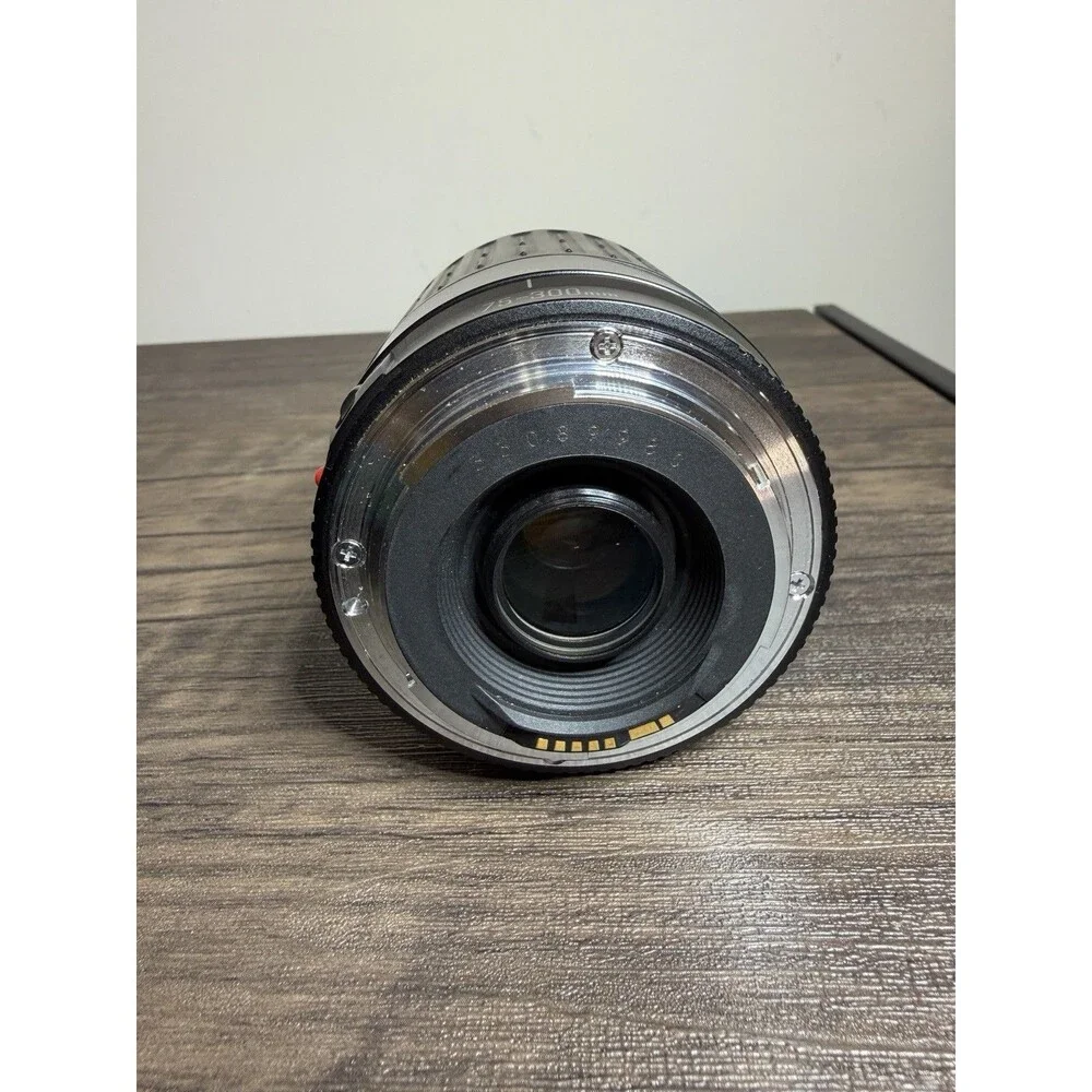Canon Zoom Lens EF 75-300mm 1:4-5.6 Telephoto W/Caps- For Canon EOS Cameras- EUC
